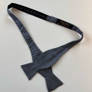 Brooks Brothers Blue and White Geometric Bow Tie